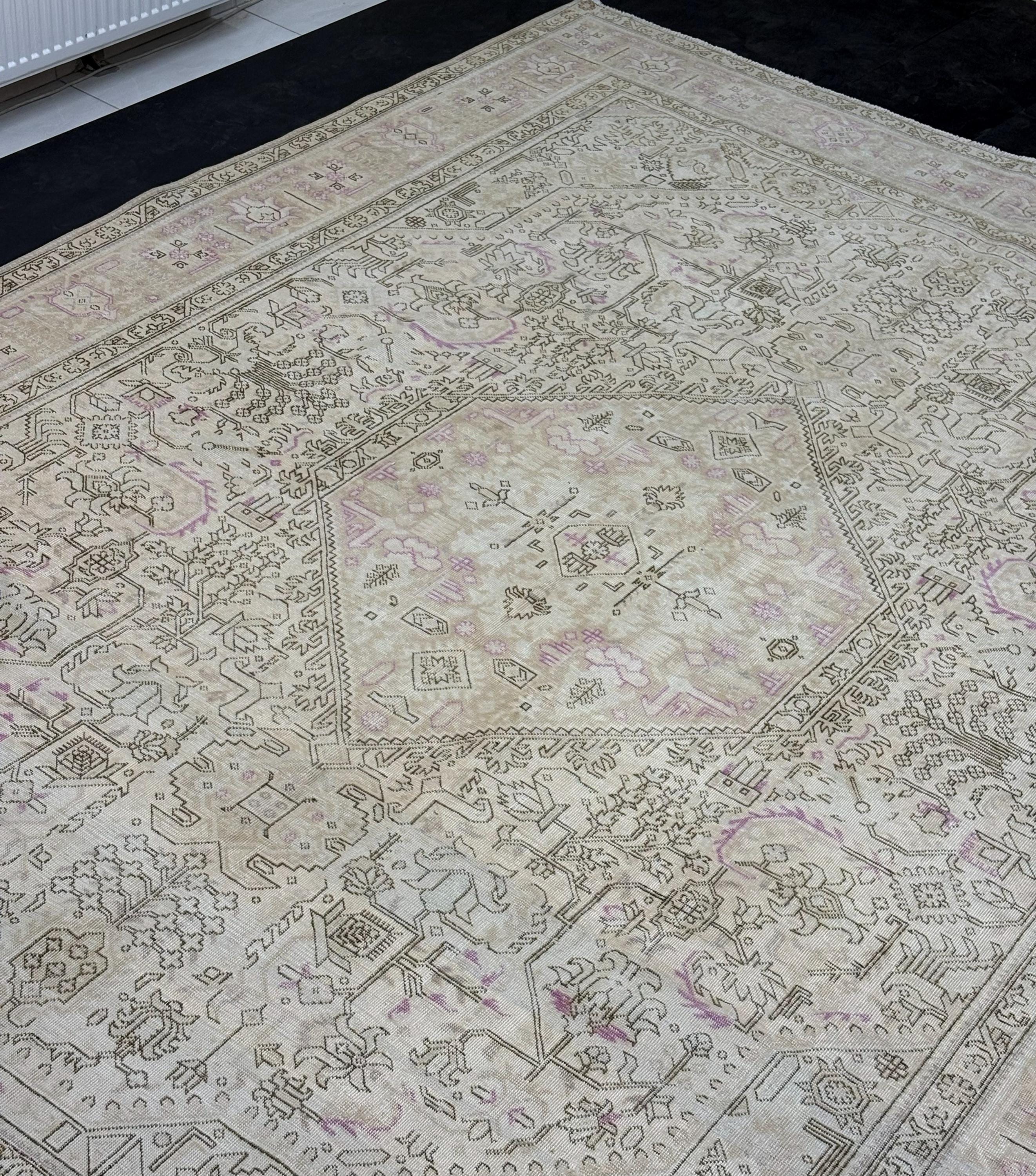 1980s Vintage Turkish Rug 9x12, Handwoven Wool Area Rug, Beige Lilac Distressed Oushak Style Living Room Carpet