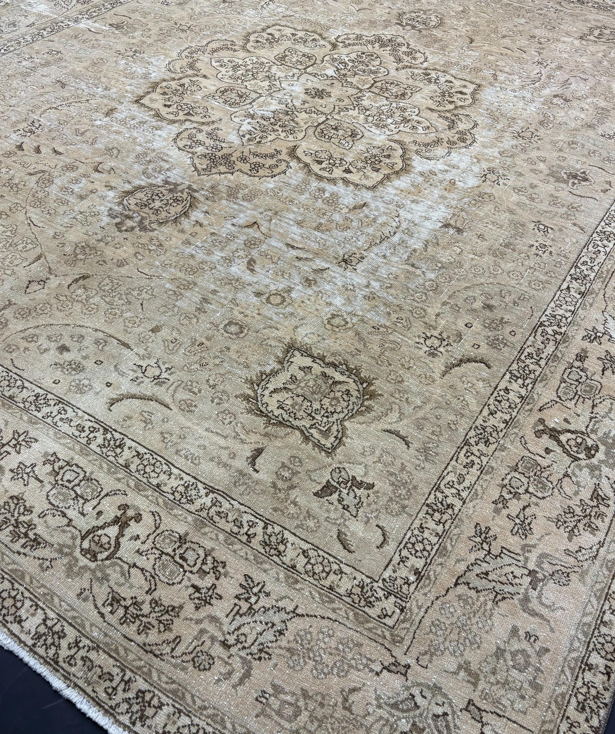 Vintage Oushak Rug, Muted Neutral Area Rug, Distressed Turkish Rug, Soft Beige Large Carpet, Organic Wool Boho Rug