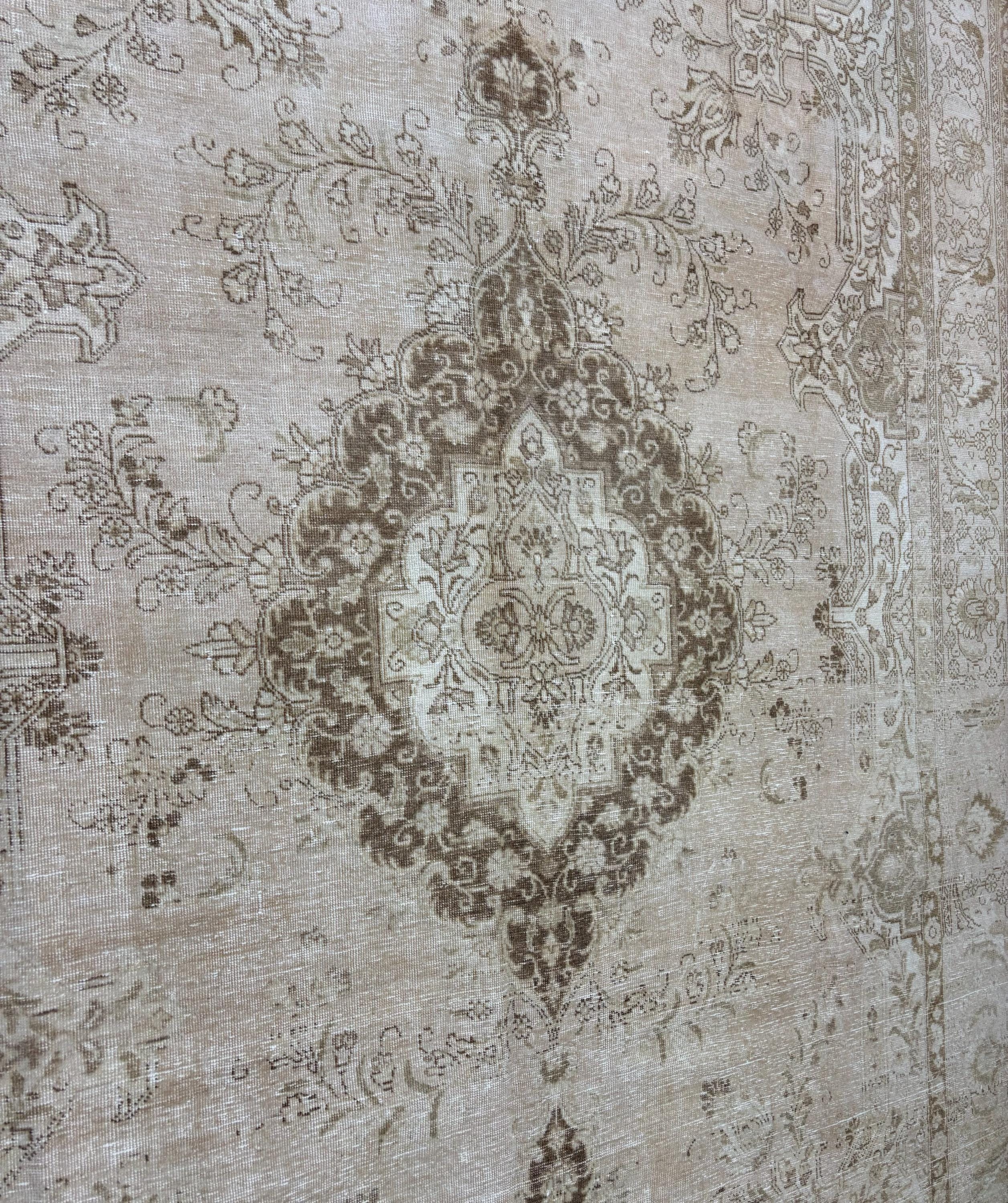 1980s Vintage Turkish Rug 9x13, Neutral Beige Area Rug, Distressed Oushak Style Medallion Living Room Carpet