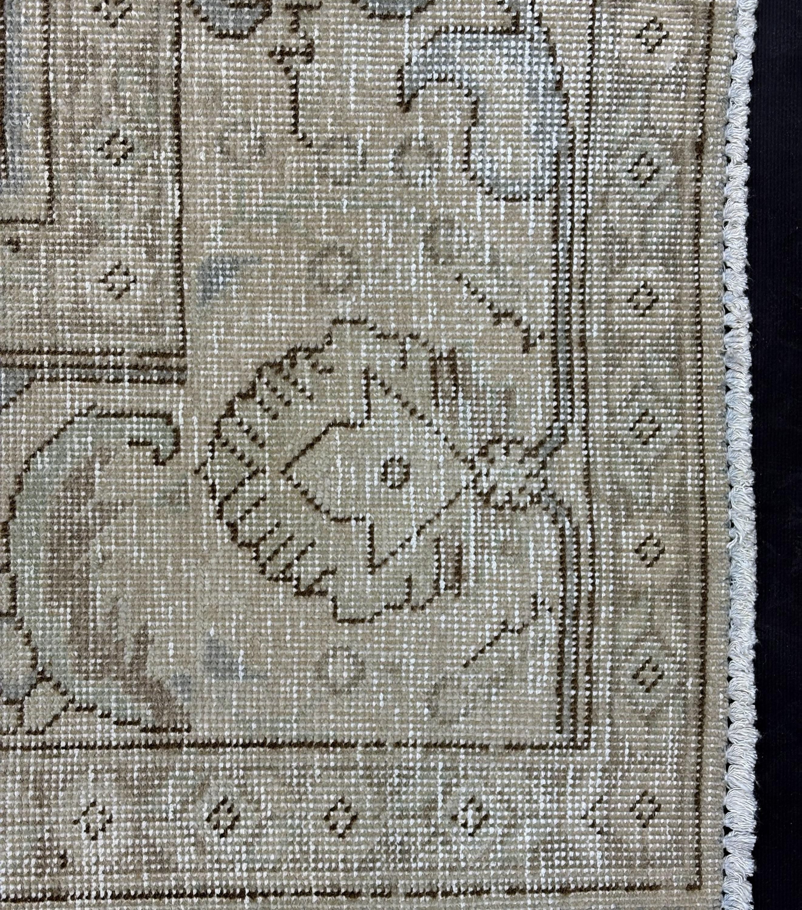 Large Vintage Area Rug 9x12 ft | Distressed Hand-Knotted Turkish Style Medallion Rug 1980s | Faded Beige Gold Rug for Living