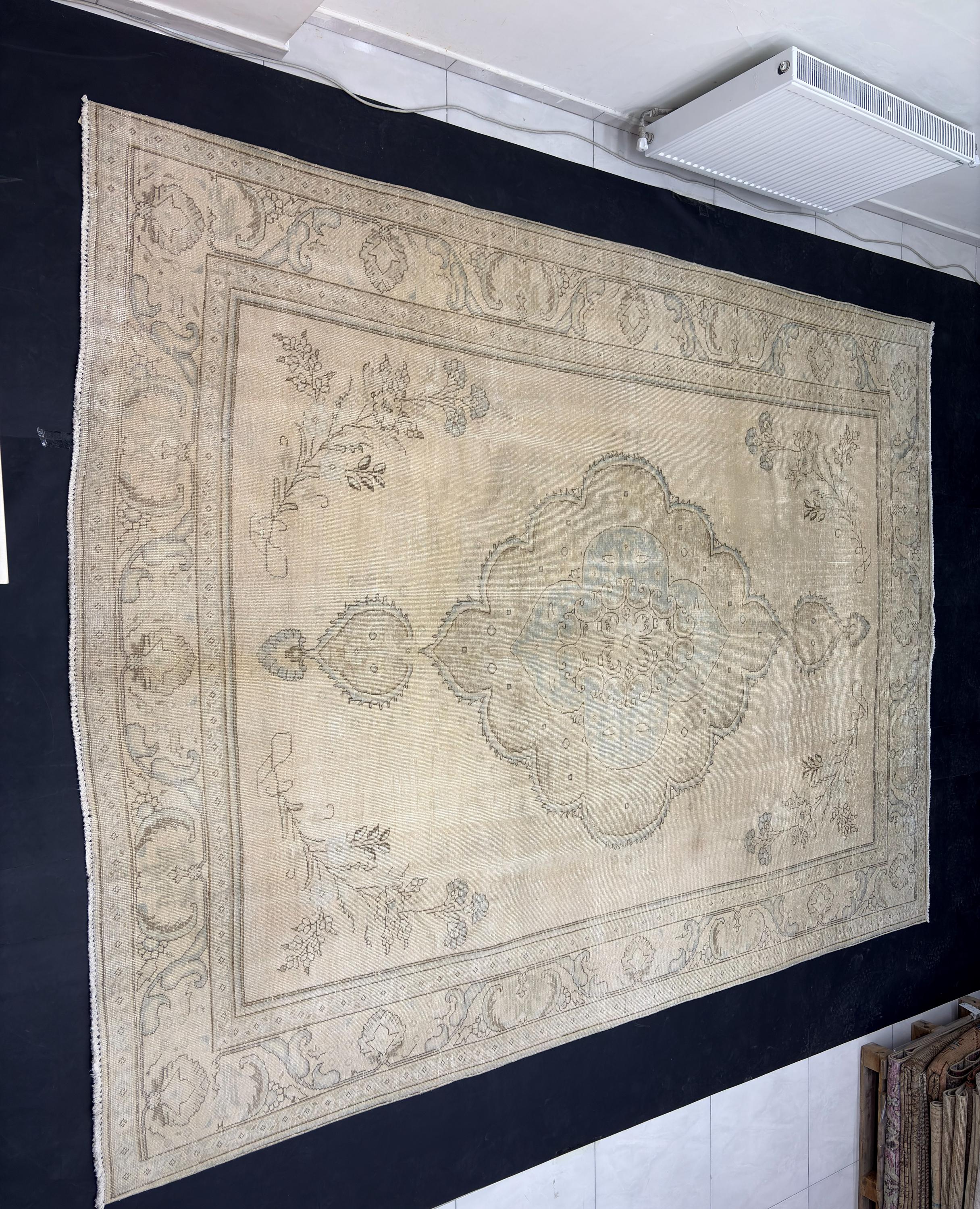 Large Vintage Area Rug 9x12 ft | Distressed Hand-Knotted Turkish Style Medallion Rug 1980s | Faded Beige Gold Rug for Living