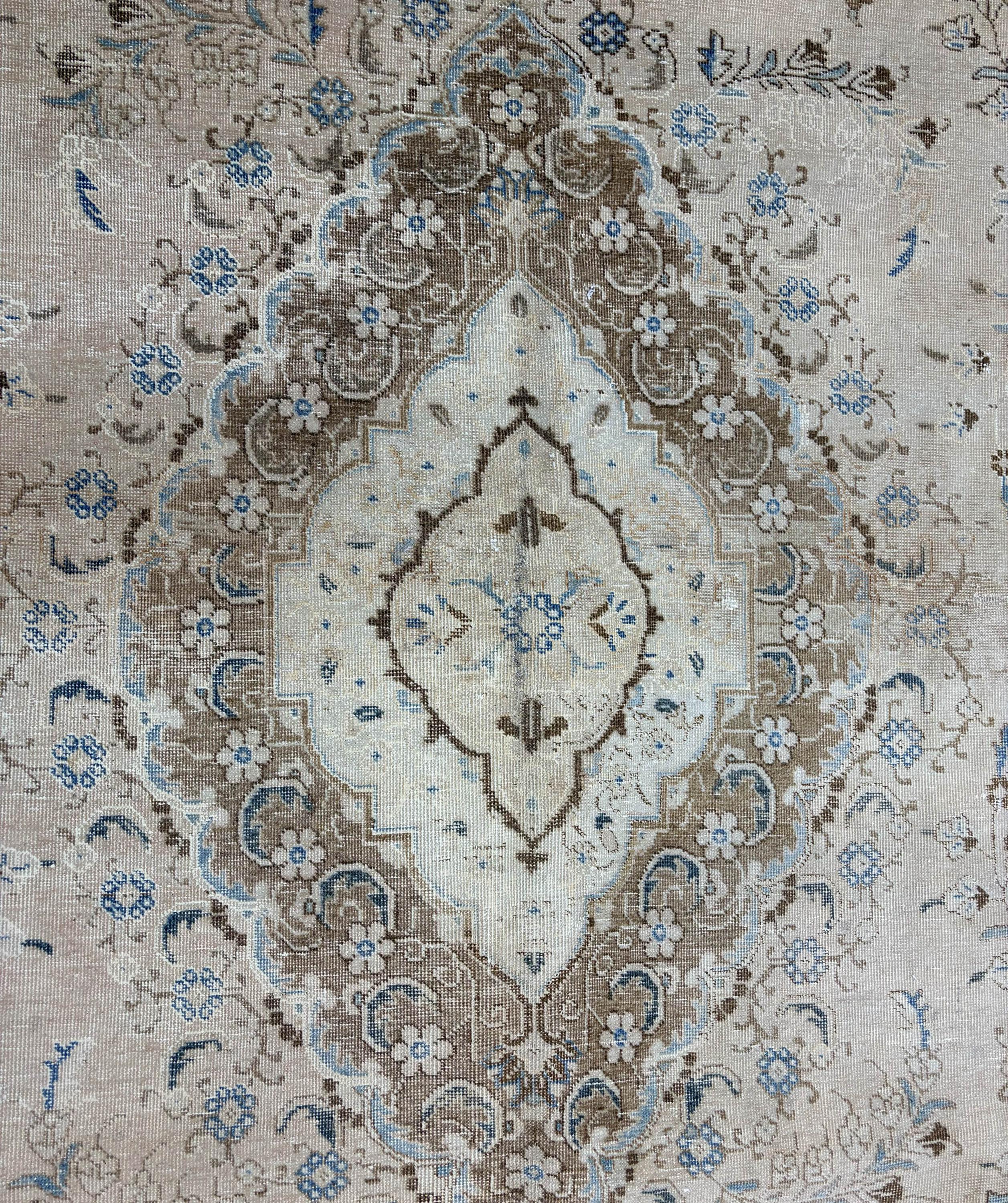 Oversized Vintage Rug 10x13 ft, Handwoven Distressed Wool Rug, Large Living Room | Traditional Beige Blue Anatolian Area Rug