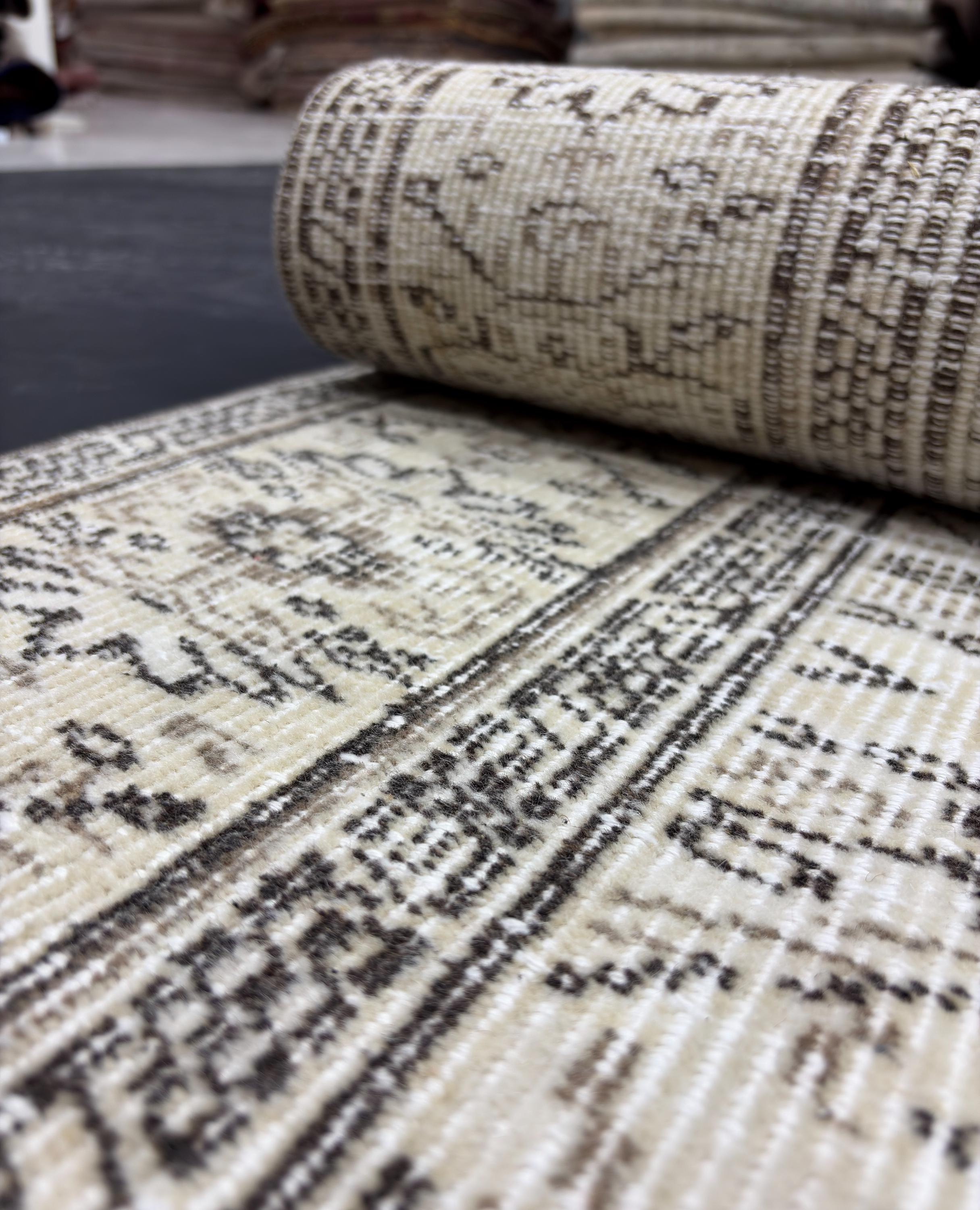 Vintage Rug 5x8, Distressed Wool Area Rug, Faded Ivory Beige Allover Floral Rug, Handmade Living Room Carpet, Muted Neutral