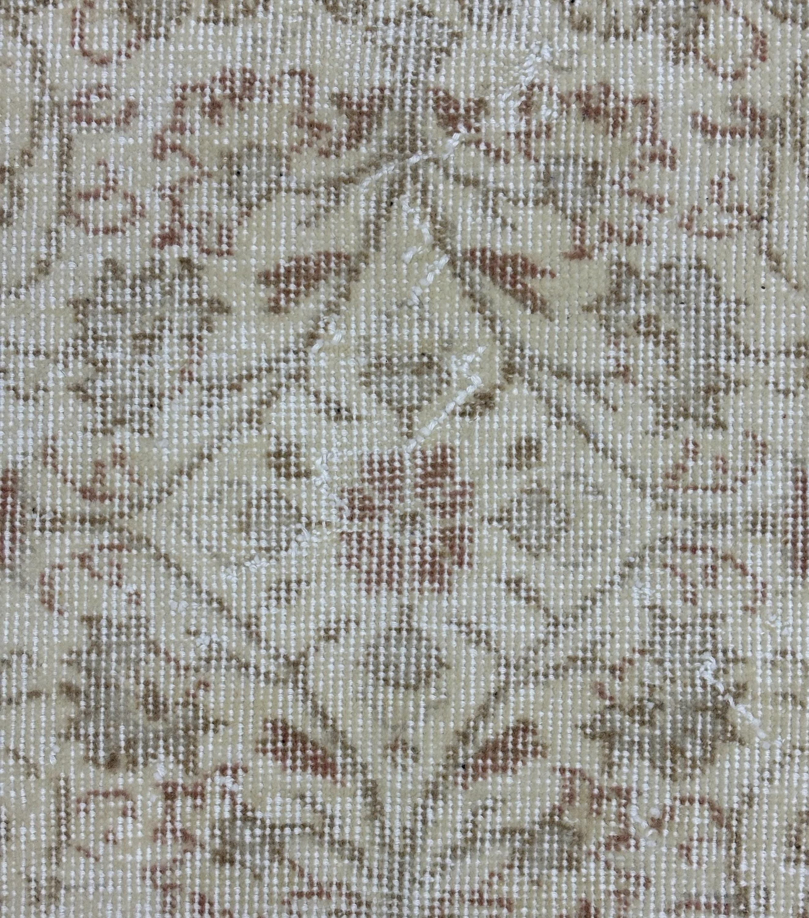 Large Ivory Beige Wool Area Rug, 1980s Vintage Turkish Rug, Neutral Floral Anatolian Rug, Faded Oushak Style, 207x308 cm