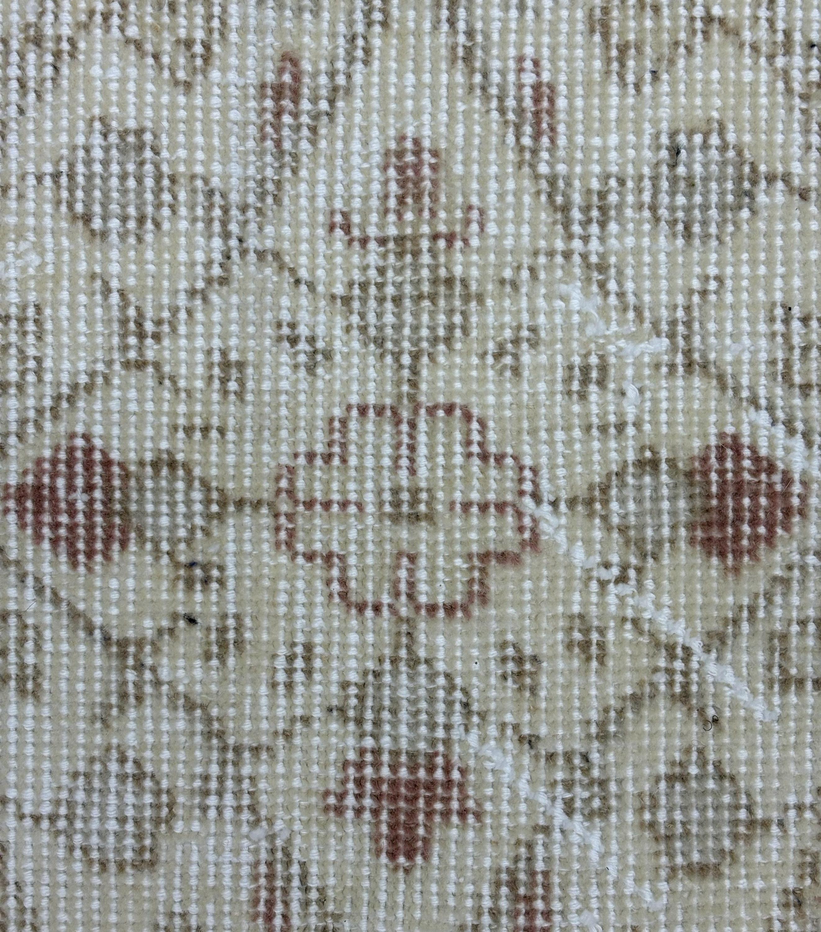Large Ivory Beige Wool Area Rug, 1980s Vintage Turkish Rug, Neutral Floral Anatolian Rug, Faded Oushak Style, 207x308 cm