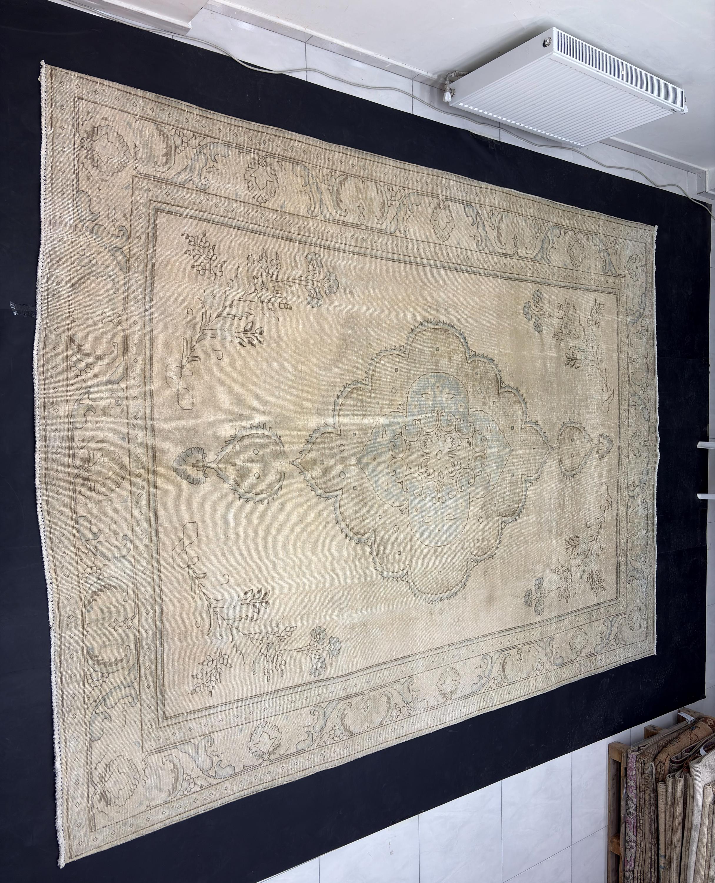 Large Vintage Area Rug 9x12 ft | Distressed Hand-Knotted Turkish Style Medallion Rug 1980s | Faded Beige Gold Rug for Living