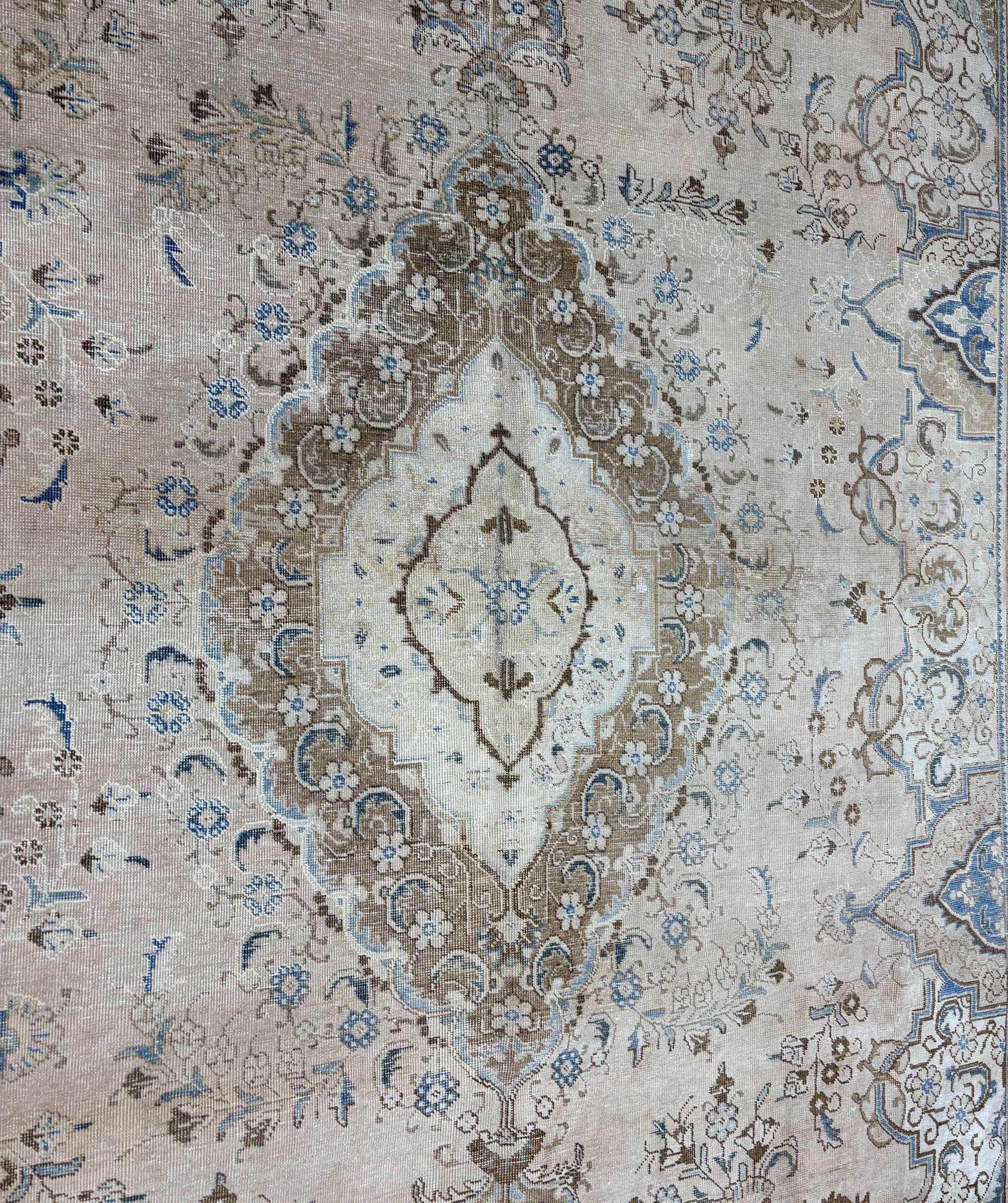 Oversized Vintage Rug 10x13 ft, Handwoven Distressed Wool Rug, Large Living Room | Traditional Beige Blue Anatolian Area Rug