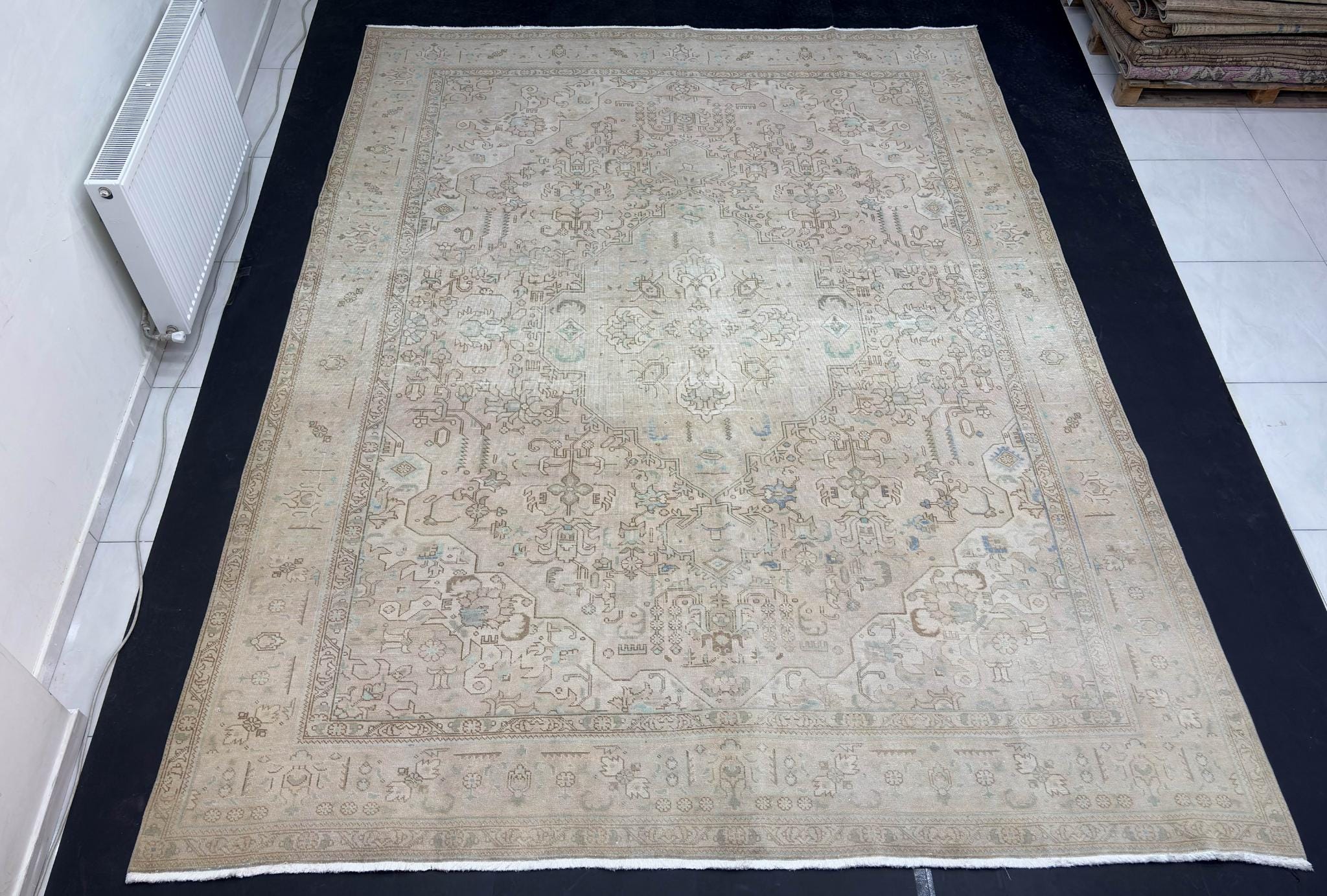 Vintage Anatolian Rug 9x13, Handwoven Wool Area Rug, Muted Beige Neutral Carpet, Large Living Room Rug, 1980s Turkish Rug
