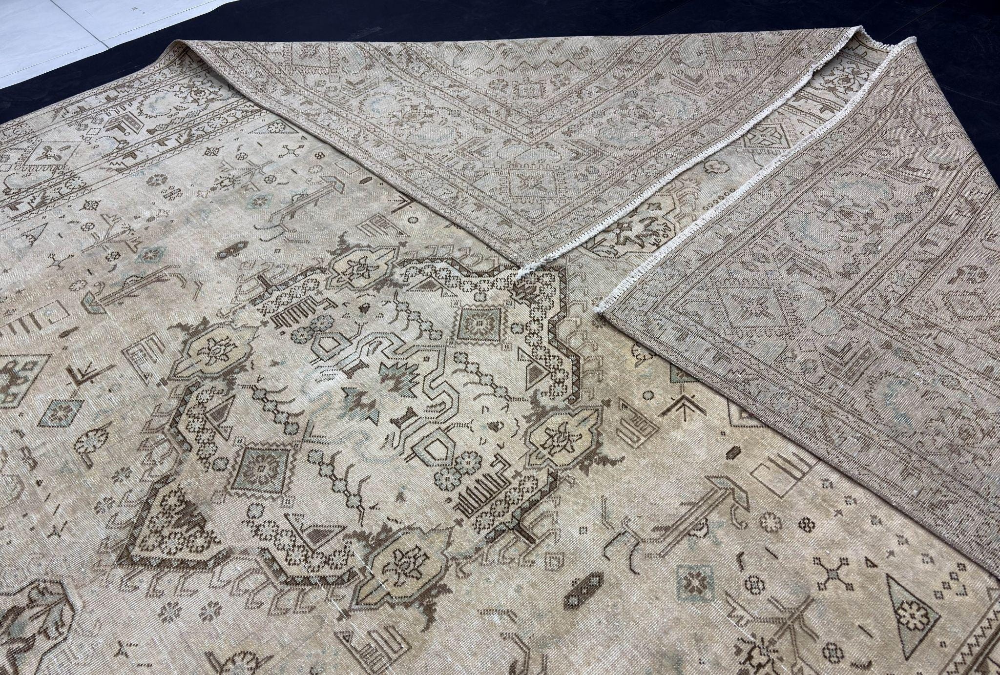 Vintage Anatolian Rug 9.6x12.5 | Handwoven Neutral Wool Carpet | Large Living Room Area Rug | Faded Muted Turkish Rug | 1980s