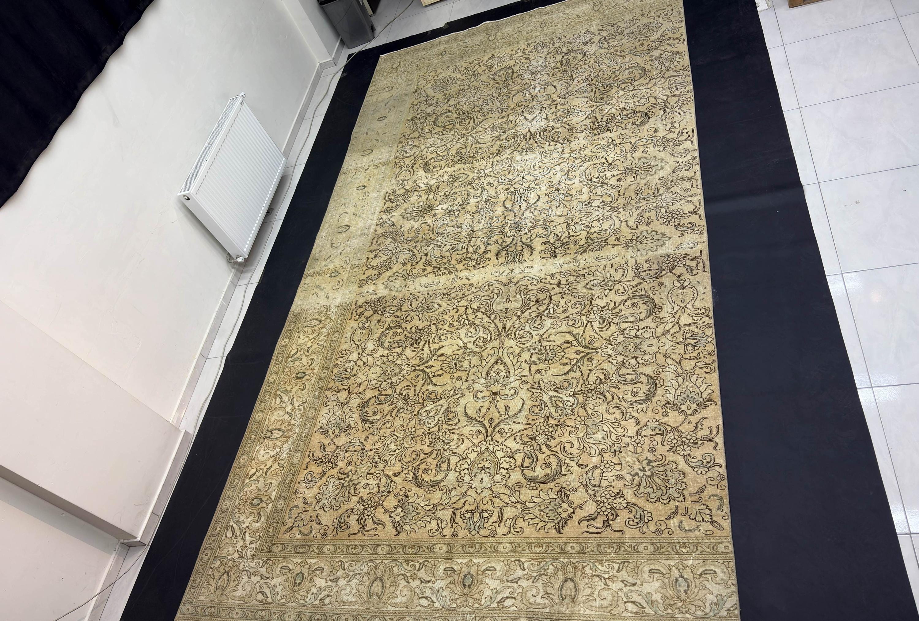 8x15 Vintage Rug, Oversized Anatolian Carpet, Handwoven Wool Area Rug, Muted Beige Oushak, Extra Large Living Room Rug, 1980s