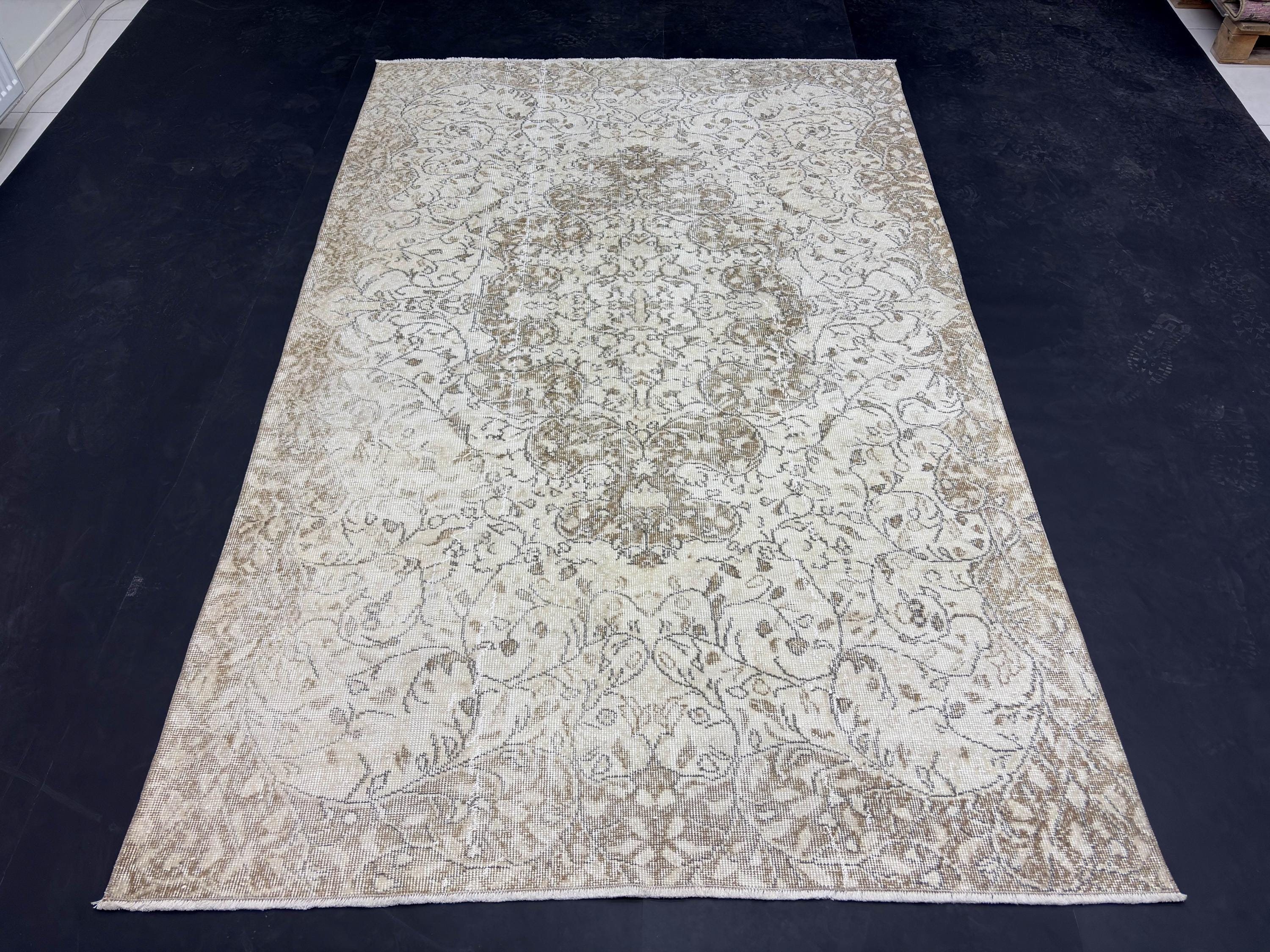 Vintage Turkish Rug 5'3" x 8'3", 1980s Low Pile Area Rug, Neutral Beige Brown Floral Rug, Handmade Oushak Style Rug