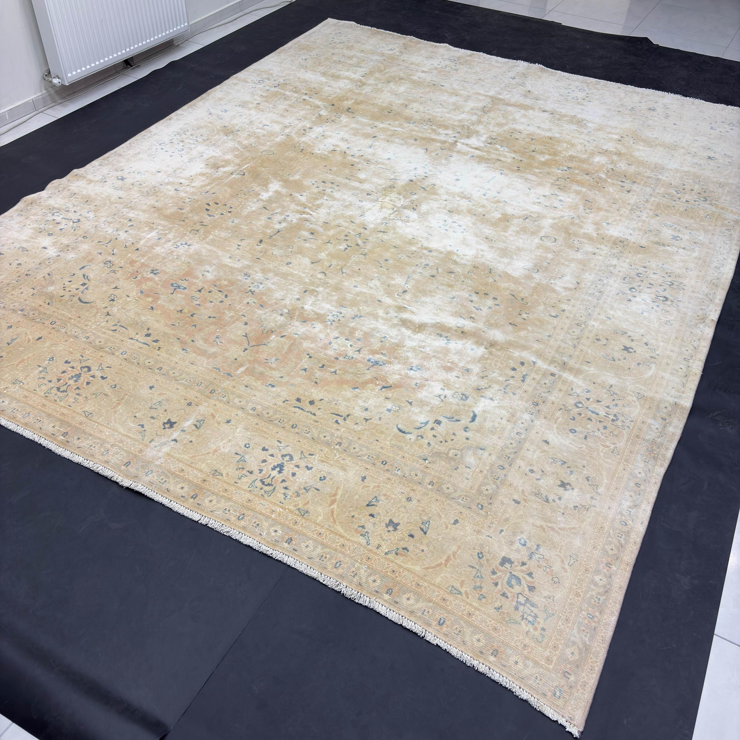 Vintage Turkish Rug 9'5" x 11'10", 1980s Low Pile Area Rug, Beige Oushak Style Rug, Large Neutral Handmade Rug