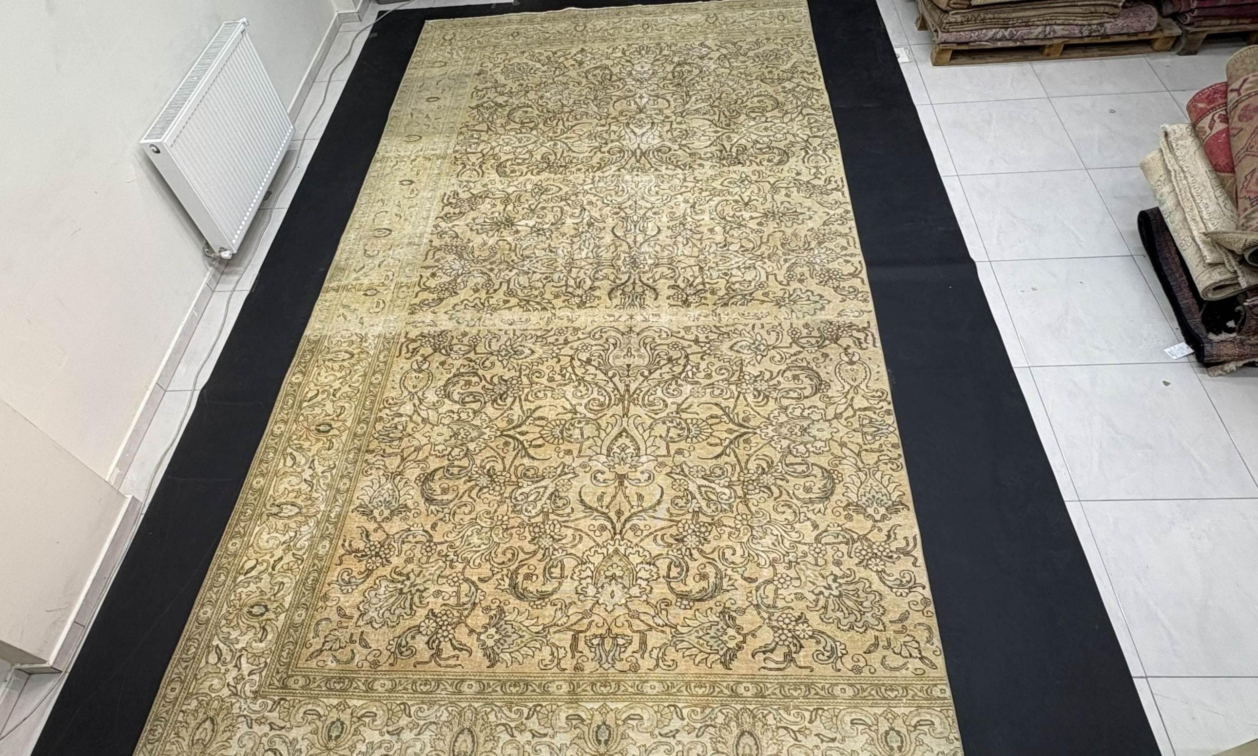 8x15 Vintage Rug, Oversized Anatolian Carpet, Handwoven Wool Area Rug, Muted Beige Oushak, Extra Large Living Room Rug, 1980s